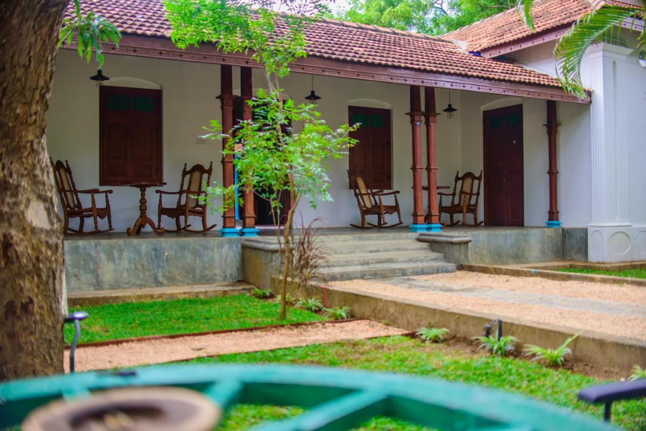 Thambu Illam Hotel Jaffna Eksteriør billede
