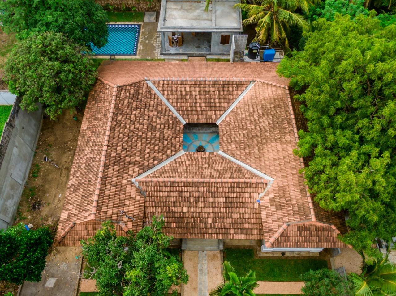 Thambu Illam Hotel Jaffna Eksteriør billede