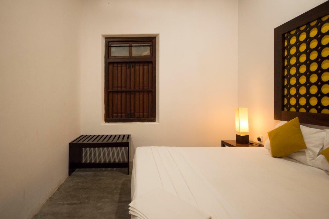 Thambu Illam Hotel Jaffna Eksteriør billede