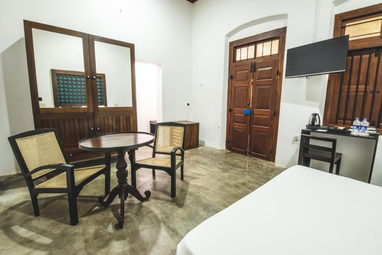 Thambu Illam Hotel Jaffna Eksteriør billede