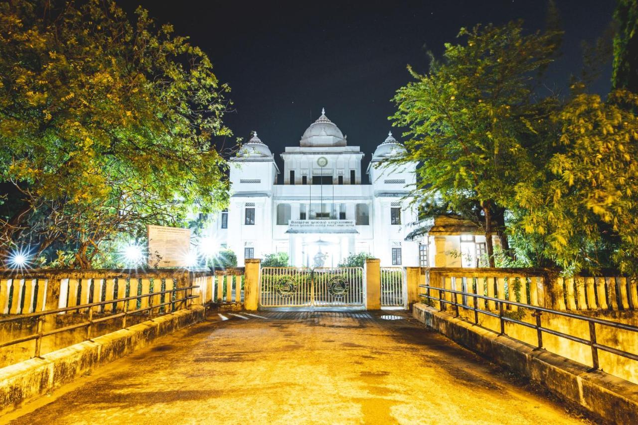 Thambu Illam Hotel Jaffna Eksteriør billede