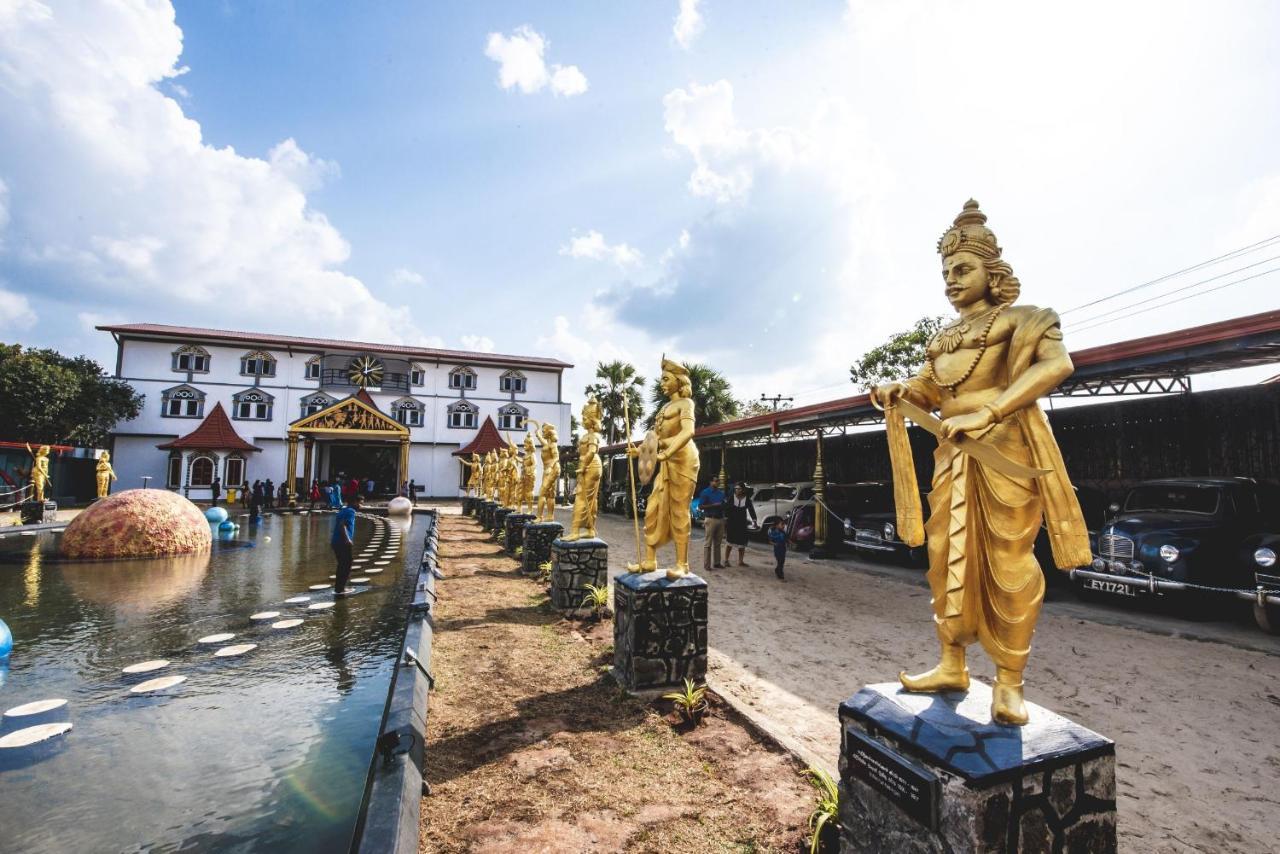 Thambu Illam Hotel Jaffna Eksteriør billede