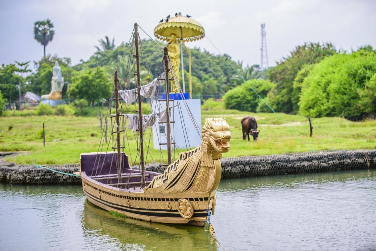 Thambu Illam Hotel Jaffna Eksteriør billede